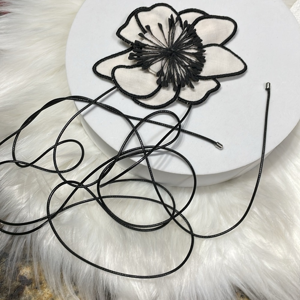Zara White And Black Fabric Flower Wrap Necklace - Picture 6 of 16